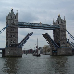 Thames - Tower Bridge view 12